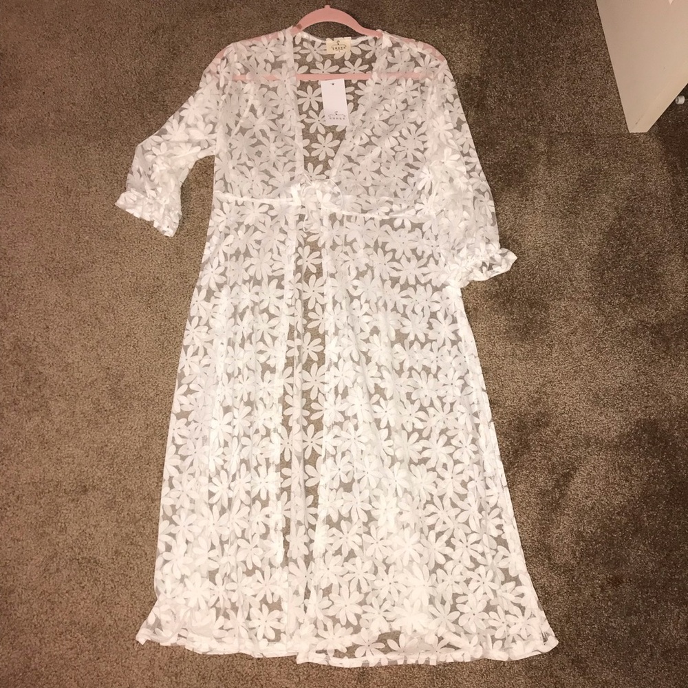 Ember White Floral Lace Kimono Cover-Up L